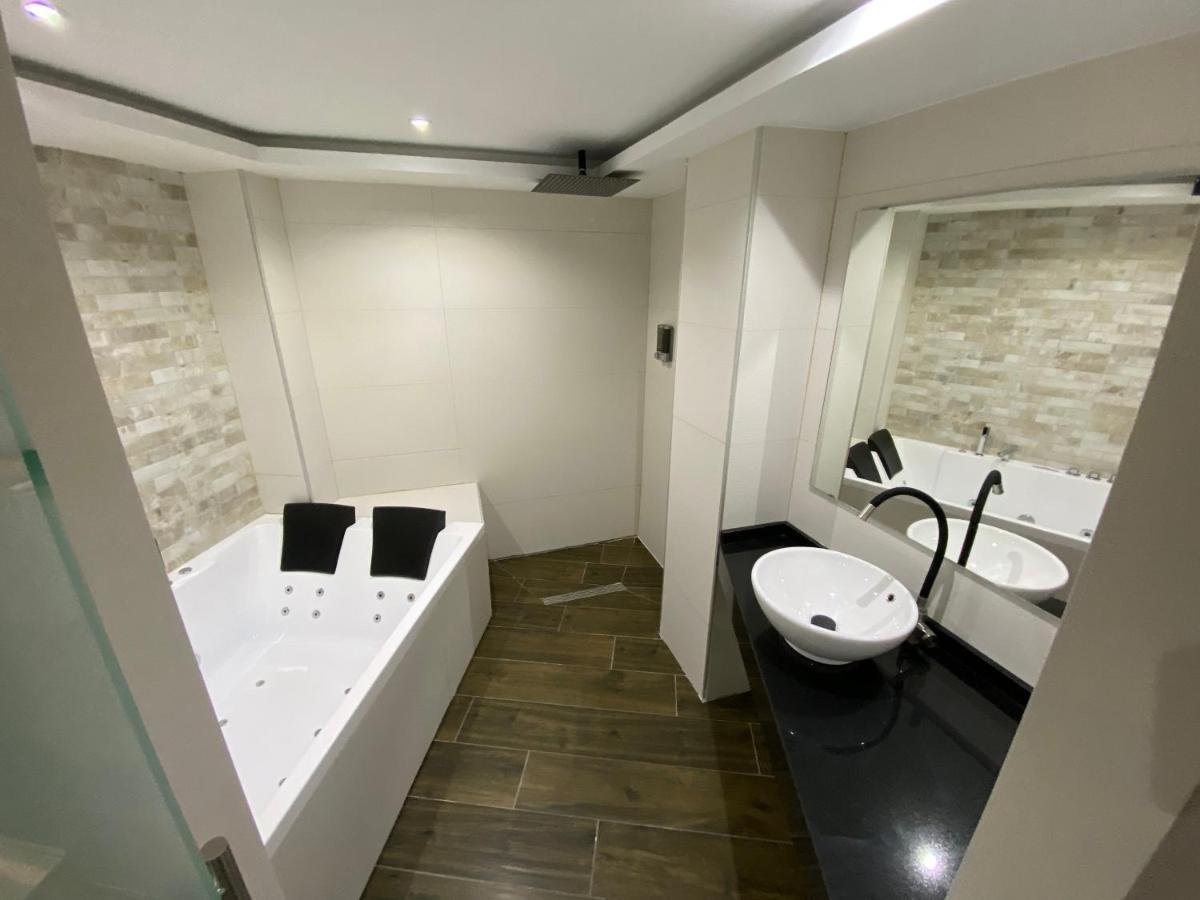 Apartamentos Las 7 Esencias Linares  Dış mekan fotoğraf