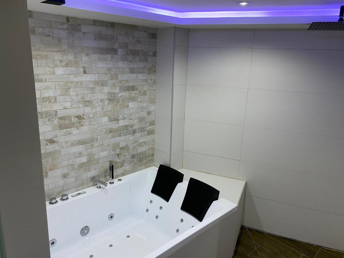Apartamentos Las 7 Esencias Linares  Dış mekan fotoğraf