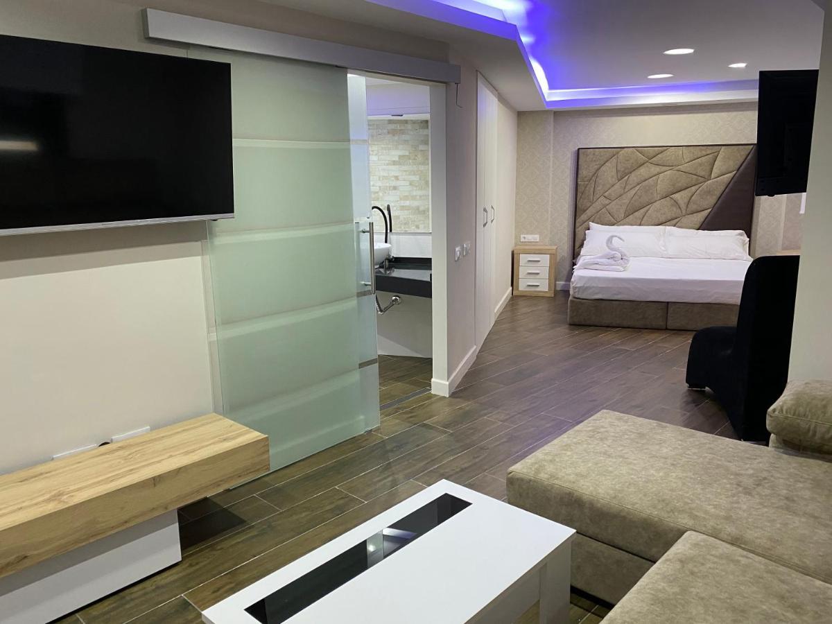 Apartamentos Las 7 Esencias Linares  Dış mekan fotoğraf